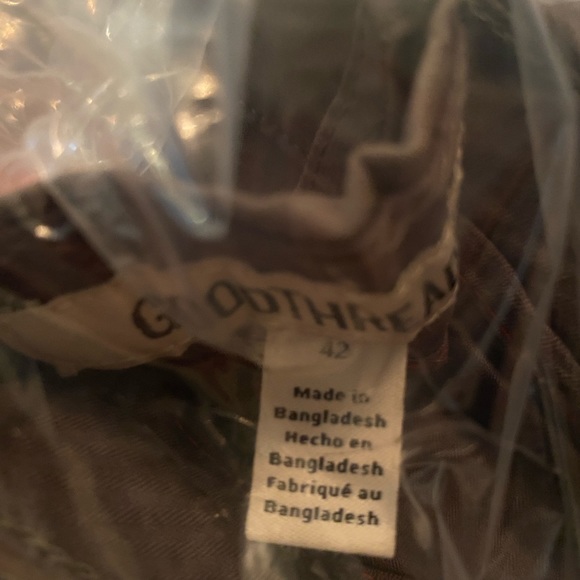 Gray 42” Goodthreads Men’s shorts. 98% cotton 2% spandex - Picture 2 of 2